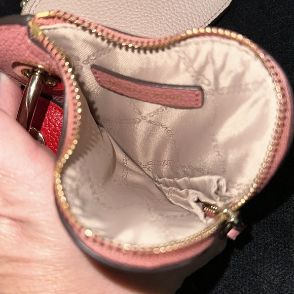 Michael Khors Heart-Shaped Wristlet Trio - Red, Pink, Cream - Picture 10 of 13